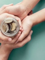 Le don familial d'argent.