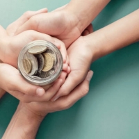 Le don familial d'argent.