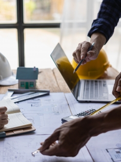 La répartition de la charge des travaux sur le bien démembré. 