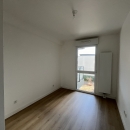 APPARTEMENT T4 AVEC BALCON
