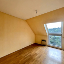 APPARTEMENT AVEC BALCON ET PARKING 