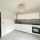 APPARTEMENT AVEC BALCON ET PARKING 