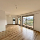 APPARTEMENT AVEC BALCON ET PARKING 