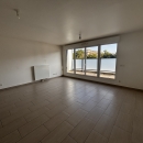 APPARTEMENT AVEC BALCON ET STATIONNEMENT