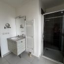 APPARTEMENT AVEC BALCON ET STATIONNEMENT