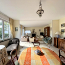 MAISON DE VILLE AVEC JARDIN ET GARAGE