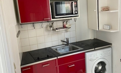 A LOUER studio meublé prox fac de DROIT 