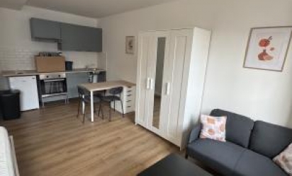 A LOUER STUDIO Meublé / ROUEN Rue Flahaut 1G