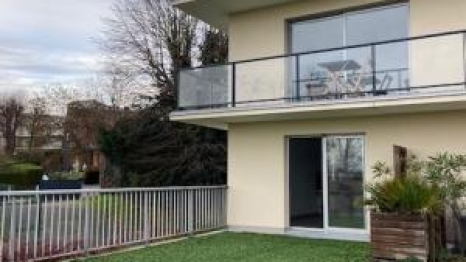 A LOUER APPARTEMENT 2 pièces / proximité clinique St Antoine / limite ROUEN