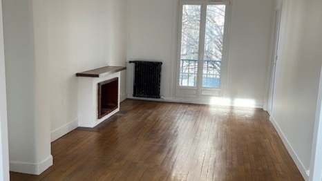 A louer appartement 3 pièces cathédrale