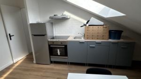 A LOUER APPARTEMENT meublé / ROUEN rue Flahaut 2M