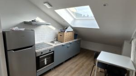 A LOUER APPARTEMENT meublé / ROUEN rue Flahaut 2M