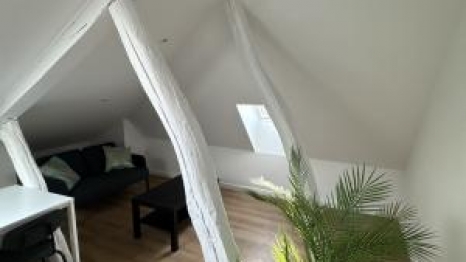 A LOUER APPARTEMENT meublé / ROUEN rue Flahaut 2M