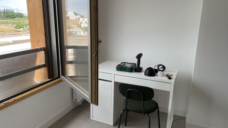 A LOUER STUDIO MEUBLE ROUEN RG LES JARDINS DE GAIA