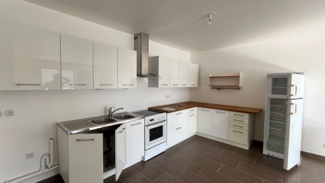 APPARTEMENT T4 AVEC BALCON