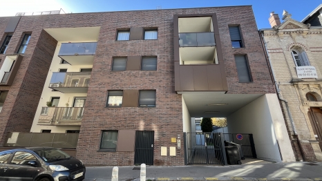 APPARTEMENT T4 AVEC BALCON