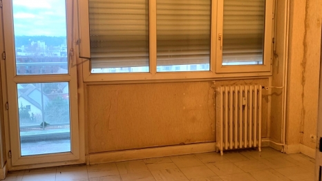 APPARTEMENT AVEC BALCON ET PARKING