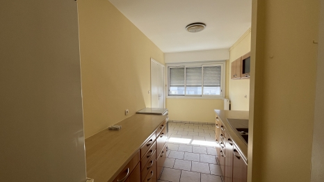 APPARTEMENT AVEC STATIONNEMENT