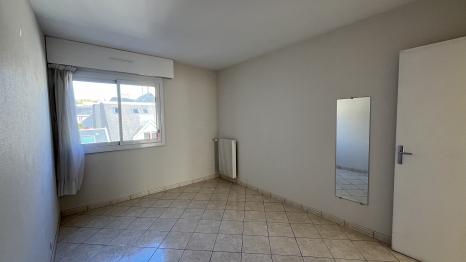 APPARTEMENT AVEC STATIONNEMENT