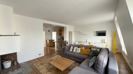 APPARTEMENT TRAVERSANT AVEC VUE DEGAGEE