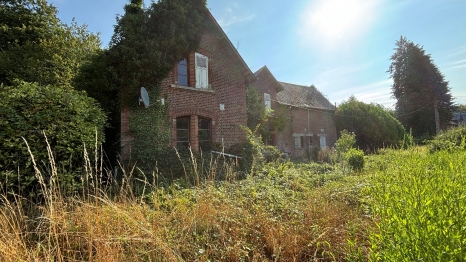 MAISON  FORESTIERE