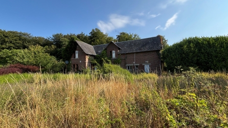MAISON  FORESTIERE