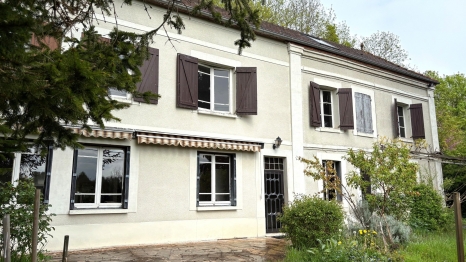 MAISON ANCIENNE DE 180 M² SUR 5900 M² DE TERRAIN