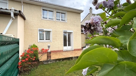MAISON AVEC JARDIN ET GARAGE