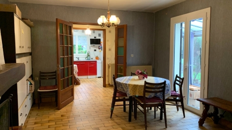 MAISON DE PLAIN-PIED AVEC GARAGE ET JARDIN 