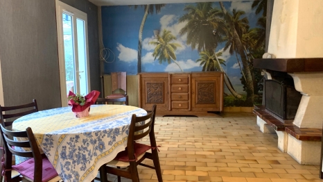 MAISON DE PLAIN-PIED AVEC GARAGE ET JARDIN 