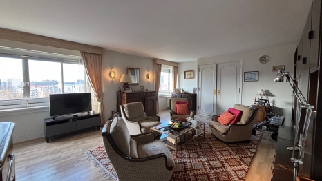 ROUEN APPARTEMENT TRAVERSANT 