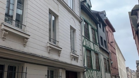 Studio meublé prox place du Vieux Marché 